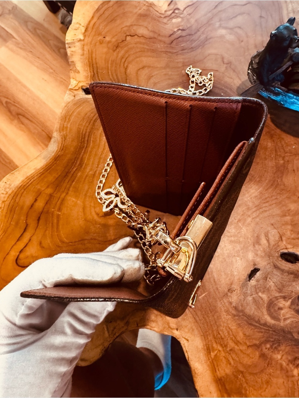 Just in 🔥Louis Vuitton  Porte
Tresor International Trifold 
Wallet converted - Picture 9 of 16